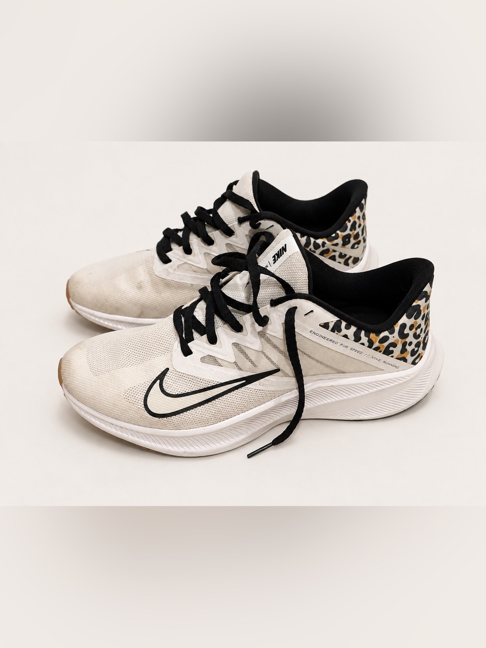 Nike Women's Athletic Sneakers - White with Black and Leopard Accent Size 9.5 - Picture 4 of 7